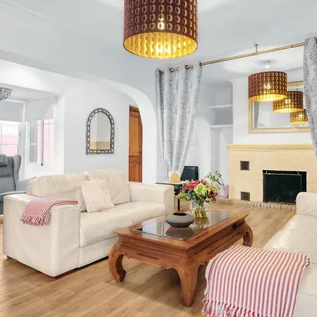 Holiday home Con Piscina En Marbella